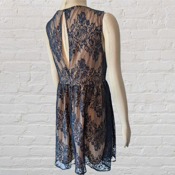 FOREVER 21 Navy Blue Lace Party Dress with Tan Lining Large - Picture 2 of 10